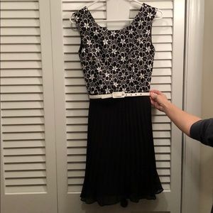 Review Australian designer black and white dress